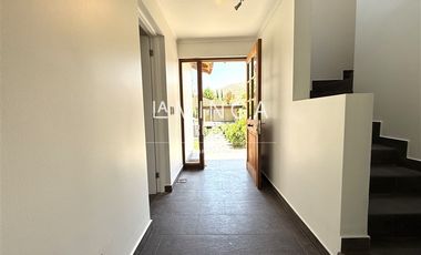 Casa en Arriendo en Piedra Roja