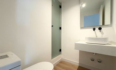 VENTA CASA MIRAFLORES PILETA Y JARDIN A ESTRENAR