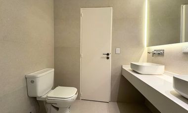 VENTA CASA MIRAFLORES PILETA Y JARDIN A ESTRENAR