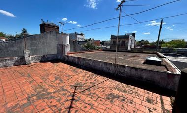 CASA 4 AMBIENTES EN VENTA EN JOSE LEON SUAREZ