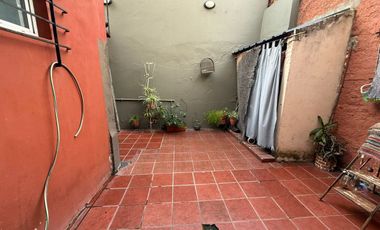 CASA 3 AMB. C/PILETA, QUINCHO, PATIO Y COCHERA