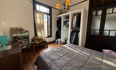 CASA 3 AMB. C/PILETA, QUINCHO, PATIO Y COCHERA