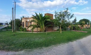 VENTA CASA 3 AMB + DPTO 2 AMB LAS LOMAS MIRAMAR