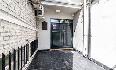 Oficina Venta San Isidro con cochera Excelente