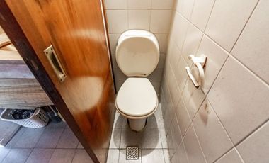 Oficina Venta San Isidro con cochera Excelente