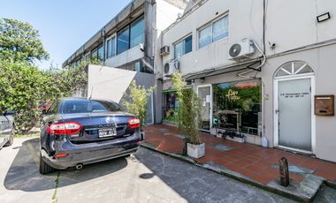 Oficina Venta San Isidro con cochera Excelente
