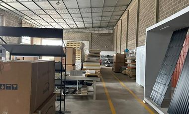 Galpón en construcción de 648 m en zona industrial