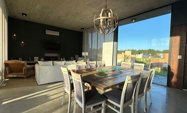 Casa en venta - 3 Dormitorios 2 Baños - 1.000Mts2 - Pinamar