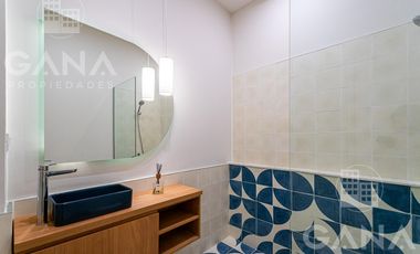 Casa en venta de planta baja completamente remodelada y reciclada