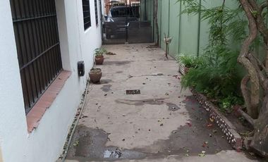 casa americana san miguel calle Letonia 1000