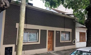 Venta Casa Céntrica - ideal uso profesional o vivienda