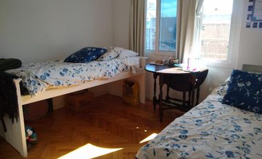 Departamento tipo casa en Venta- Acassuso Vias a Santa Fe, 3 dormitorios, dep, quincho, cochera