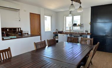 Departamento tipo casa en Venta- Acassuso Vias a Santa Fe, 3 dormitorios, dep, quincho, cochera