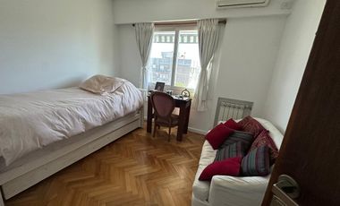 Departamento tipo casa en Venta- Acassuso Vias a Santa Fe, 3 dormitorios, dep, quincho, cochera