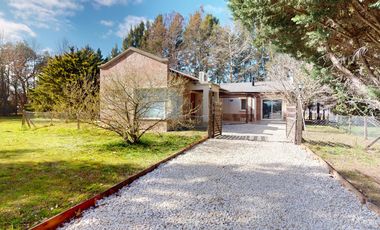 Casa en venta en Altos de Brandsen