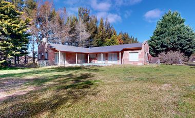 Casa en venta en Altos de Brandsen