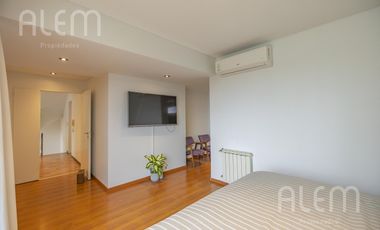 Departamento en venta de 4 dormitorios en Lomas de Zamora Oeste
