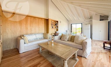 Exclusivo Dúplex en Solar de San Isidro – 5 Ambientes, Jacuzzi, Parrilla y 2 Cocheras