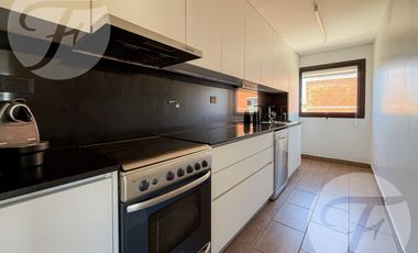 Exclusivo Dúplex en Solar de San Isidro – 5 Ambientes, Jacuzzi, Parrilla y 2 Cocheras