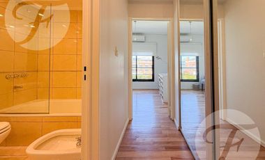 Exclusivo Dúplex en Solar de San Isidro – 5 Ambientes, Jacuzzi, Parrilla y 2 Cocheras