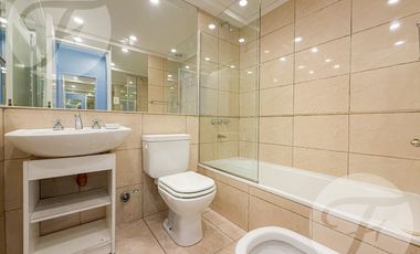 Exclusivo Dúplex en Solar de San Isidro – 5 Ambientes, Jacuzzi, Parrilla y 2 Cocheras