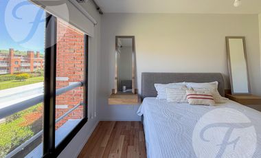 Exclusivo Dúplex en Solar de San Isidro – 5 Ambientes, Jacuzzi, Parrilla y 2 Cocheras