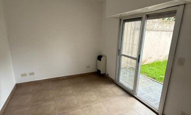 Departamento 2 Ambientes con Patio en Alquilar en Munro - Vicente Lopez