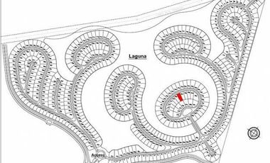 Lote a la laguna de 816 m2
