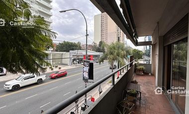 Exc. Zona, 3 Amb. Muy Amplios al Frente con Balcón