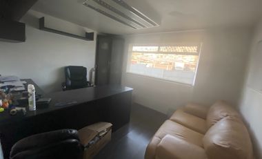 Local comecial en Venta Sobre Boulevard Barrientos Lago de Guadalupe LHV18