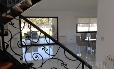 Casa - Terralagos - Temporada completa - Canning - Country - Barrio con Laguna