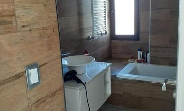 Casa - Terralagos - Temporada completa - Canning - Country - Barrio con Laguna