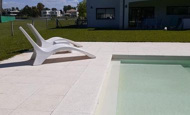 Casa - Terralagos - Temporada completa - Canning - Country - Barrio con Laguna