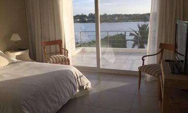 Casa en  venta a la laguna 4 dormitorios, Barrio Santa Teresa, Villanueva