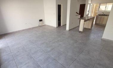 ALQUILO DUPLEX 3 DORMITORIOS EN CHACRA DEL NORTE