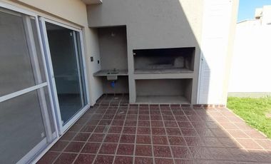 ALQUILO DUPLEX 3 DORMITORIOS EN CHACRA DEL NORTE