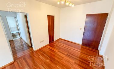 Venta Departamento Semipiso Tres Ambientes Caballito Frente Balcón Cochera