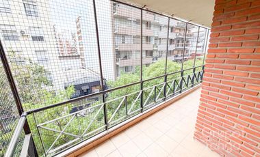 Venta Departamento Semipiso Tres Ambientes Caballito Frente Balcón Cochera