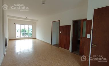 Piso 3 Amb. con Balcon y Vista Parcial al Rio