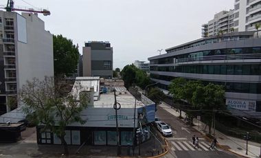 Piso 3 Amb. con Balcon y Vista Parcial al Rio