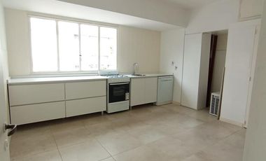 Piso 3 Amb. con Balcon y Vista Parcial al Rio