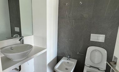 Studio en alquiler temporario, en Quartier del Bajo. Torre 1 .