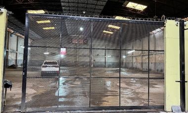 Galpón en alquiler - 2 Oficinas 3 Baños - 1.000Mts2 - Avellaneda