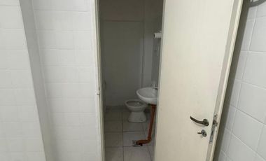 Galpón en alquiler - 2 Oficinas 3 Baños - 1.000Mts2 - Avellaneda