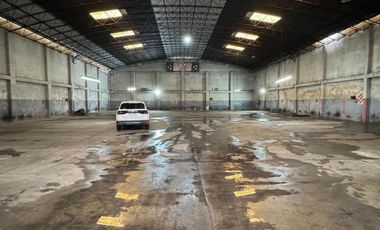 Galpón en alquiler - 2 Oficinas 3 Baños - 1.000Mts2 - Avellaneda