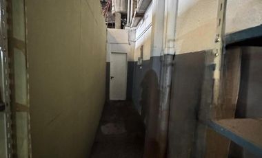 Galpón en alquiler - 2 Oficinas 3 Baños - 1.000Mts2 - Avellaneda