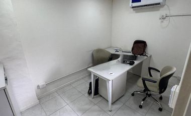 Galpón en alquiler - 2 Oficinas 3 Baños - 1.000Mts2 - Avellaneda