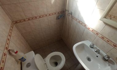 VENDE CASA EN CLAYPOLE