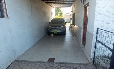 VENDE CASA EN CLAYPOLE
