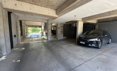Departamento en ALQUILER Tigre Centro - Con cochera parrilla y balcón